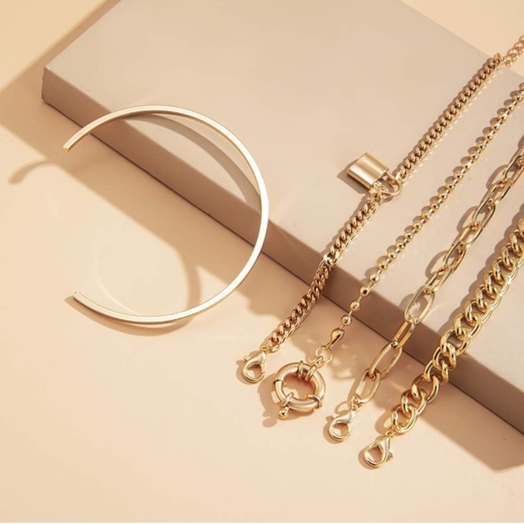 Stackable Gold Alloy Chunky Chain Link Lock Adjustable Bracelets Lot of 5. - Picture 6 of 6